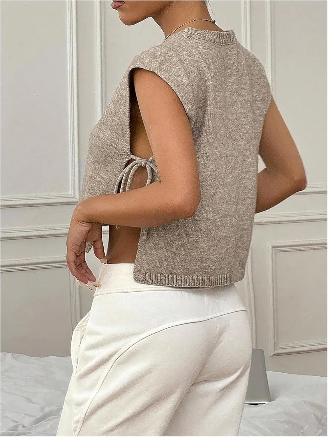 GORGLITTER Women's Cap Sleeve Sweater Tank Tops Cropped Sleeveless Side Tie Sweater Vest Crew Neck Causal Knit Top
