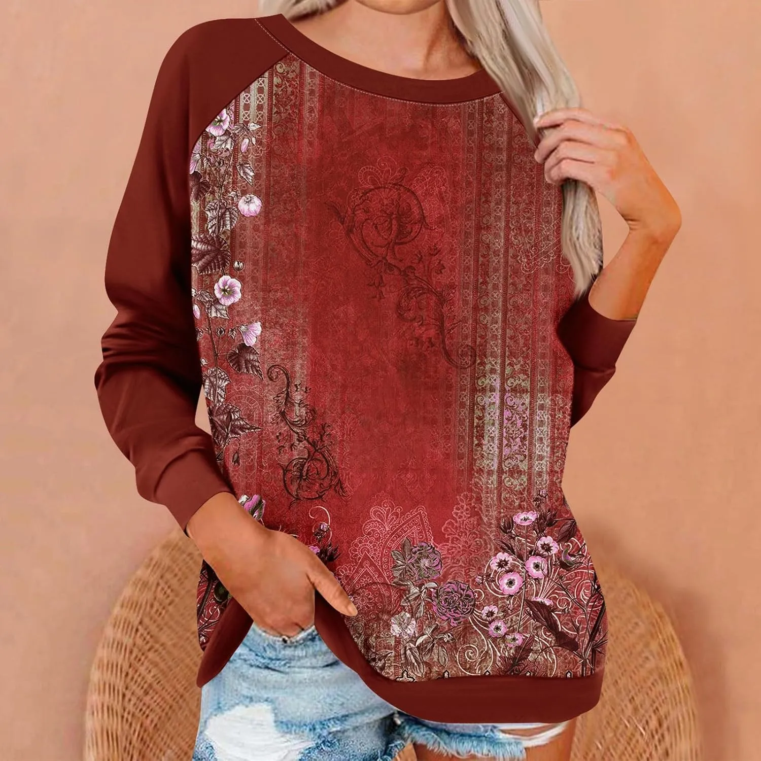 Womens Sweatshirts Floral Print Long Sleeve Loose Fit Shirts Crewneck Cute Trendy Clothing Sweater